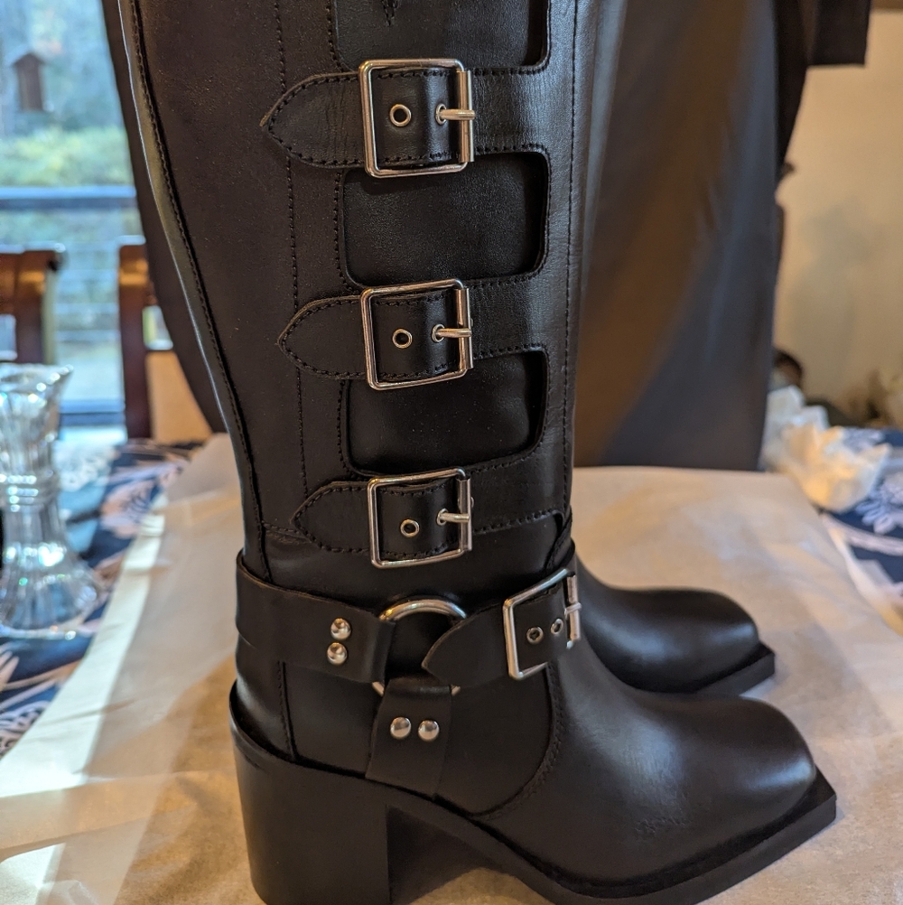 Kenneth Cole Women's 5M Emmett Black Buckle Knee-High 3 Inch Heel Boots New Open